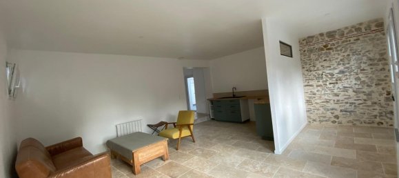 3 bedrooms House in Le Pellerin, France No. 340499 2