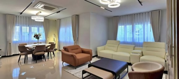 Дом с 5 спальнями в Паттайя, Таиланд № 71805 4