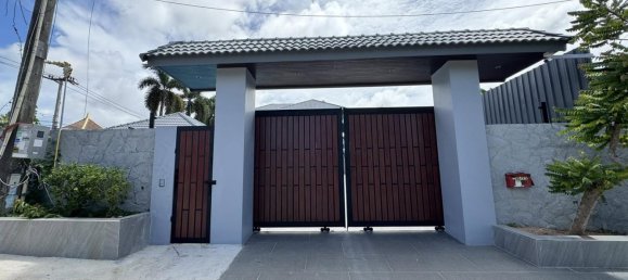 Дом с 5 спальнями в Паттайя, Таиланд № 71805 3