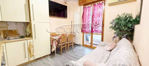 Apartamento de 2 habitaciónes en Mondolfo, Italy No. 31628 12