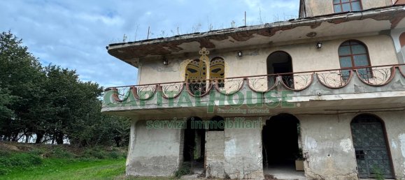 6 bedrooms House in Visciano, Italy No. 224033 10