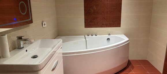 Apartamento de 4 dormitorios en Nasimi, Azerbaijan No. 1316 10