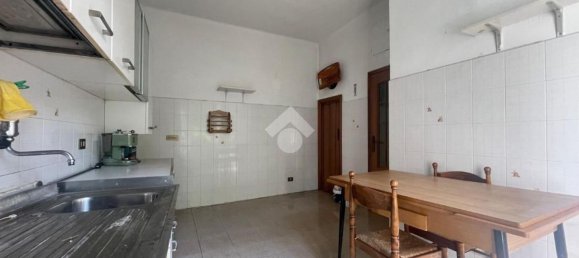 3-Zimmer Wohnung in Genoa, Italy, Nr. 237926 5