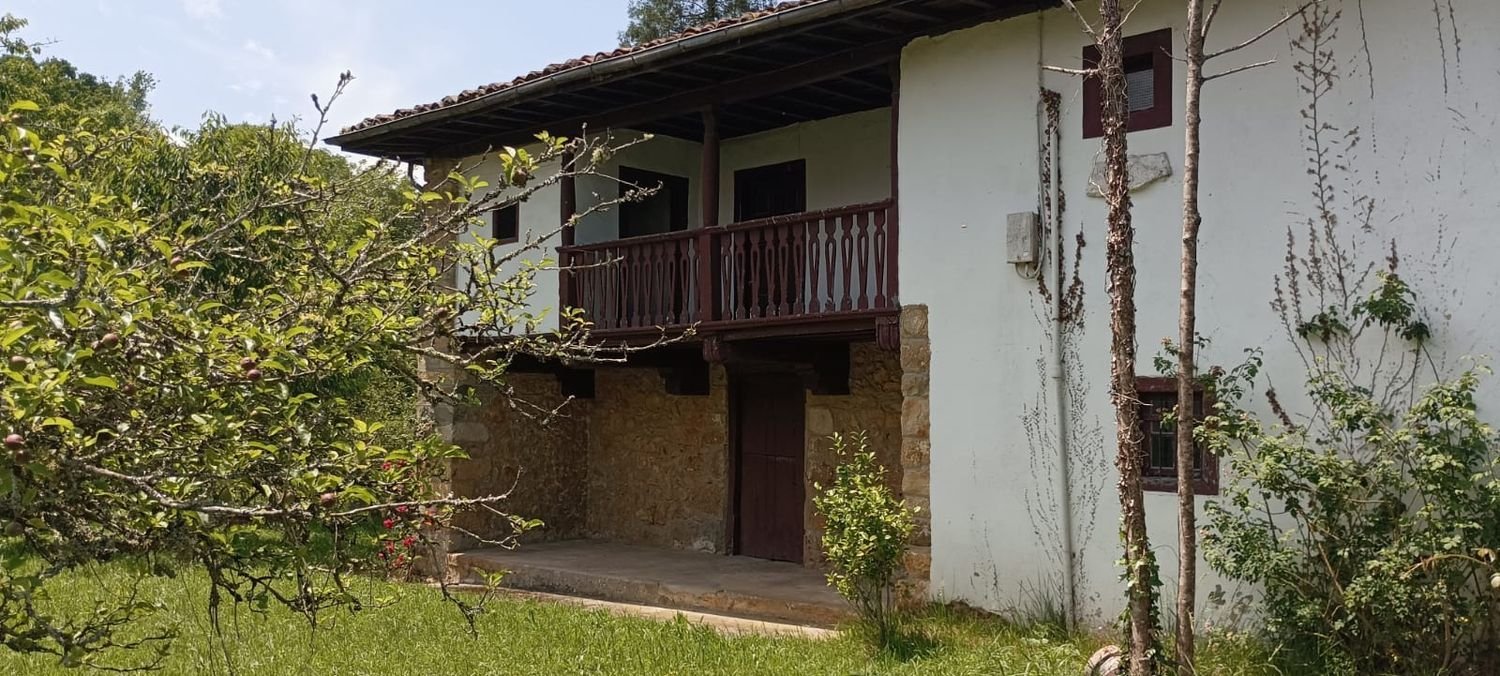 4 bedrooms House in Parres, Spain No. 154869