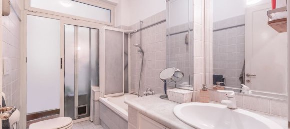 3 rooms Apartment in Rome, Italy No. 2039 24