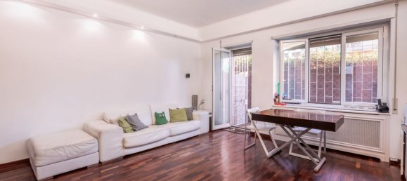 3 rooms Apartment in Rome, Italy No. 2039 12