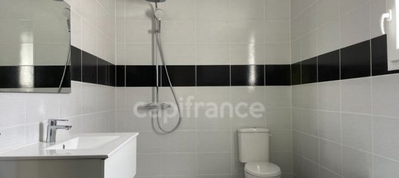 4 bedrooms House in Breuillet, France No. 96532 2