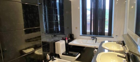 Дом с 5 комнатами в Фубине, Италия № 161508 36