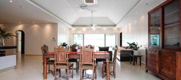 4 chambres house à vendre à Chon Buri, Chonburi, Eastern Thailand, Thailand № 62245 10
