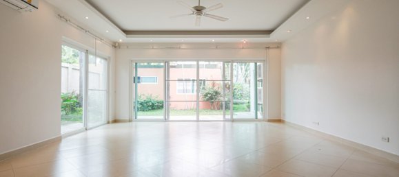 4 chambres house à vendre à Chon Buri, Chonburi, Eastern Thailand, Thailand № 62245 23