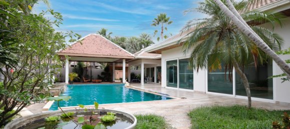 4 chambres house à vendre à Chon Buri, Chonburi, Eastern Thailand, Thailand № 62245 6