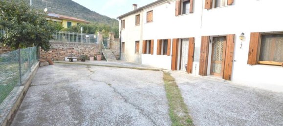 9 rooms House in Lozzo Atestino, Italy No. 107331 2