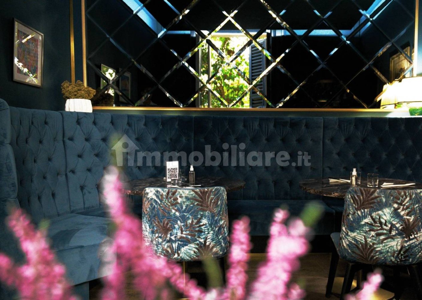 3غرفة عقار تجاري في Milan, Italy رقم 246601