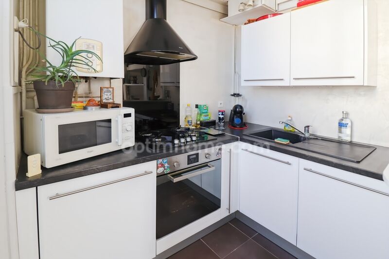 Studio in Fontaine, France No. 331250