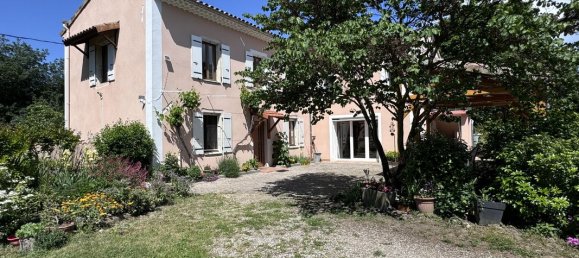 Замки и поместья с 5 спальнями в Ла Бегюд-де-Мазан, Франция № 289261 2