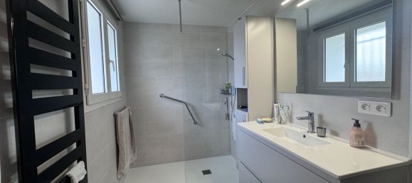 Замки и поместья с 5 спальнями в Ла Бегюд-де-Мазан, Франция № 289261 13