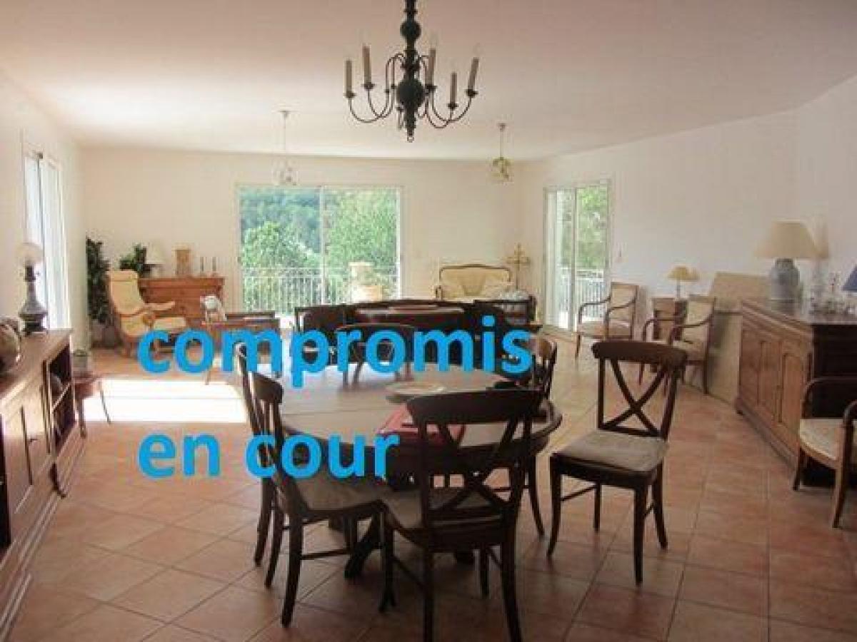 Casa de 6 dormitorios en Carcassonne, France No. 24953