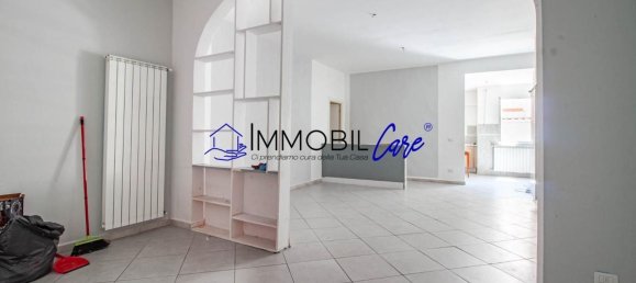 2 bedrooms Apartment in Livorno, Italy No. 318638 7
