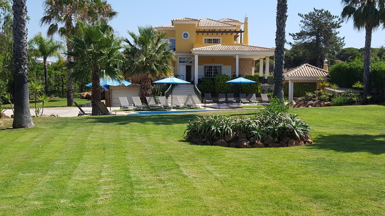 8 bedrooms House in Almancil, Portugal No. 112957