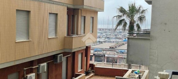 Apartamento de 2 dormitorios en Nettuno, Italy No. 52675 2