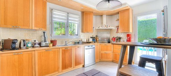 3 Schlafzimmer Haus in Vence, France, Nr. 308389 8