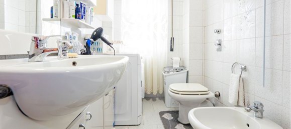 3-salle Appartement à Senago, Italy No. 154751 8