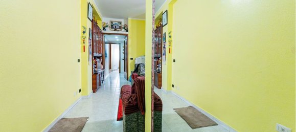 3-salle Appartement à Senago, Italy No. 154751 17