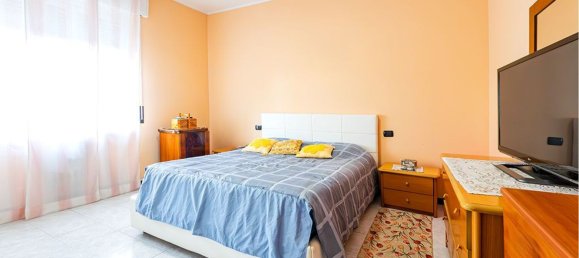 3-salle Appartement à Senago, Italy No. 154751 3