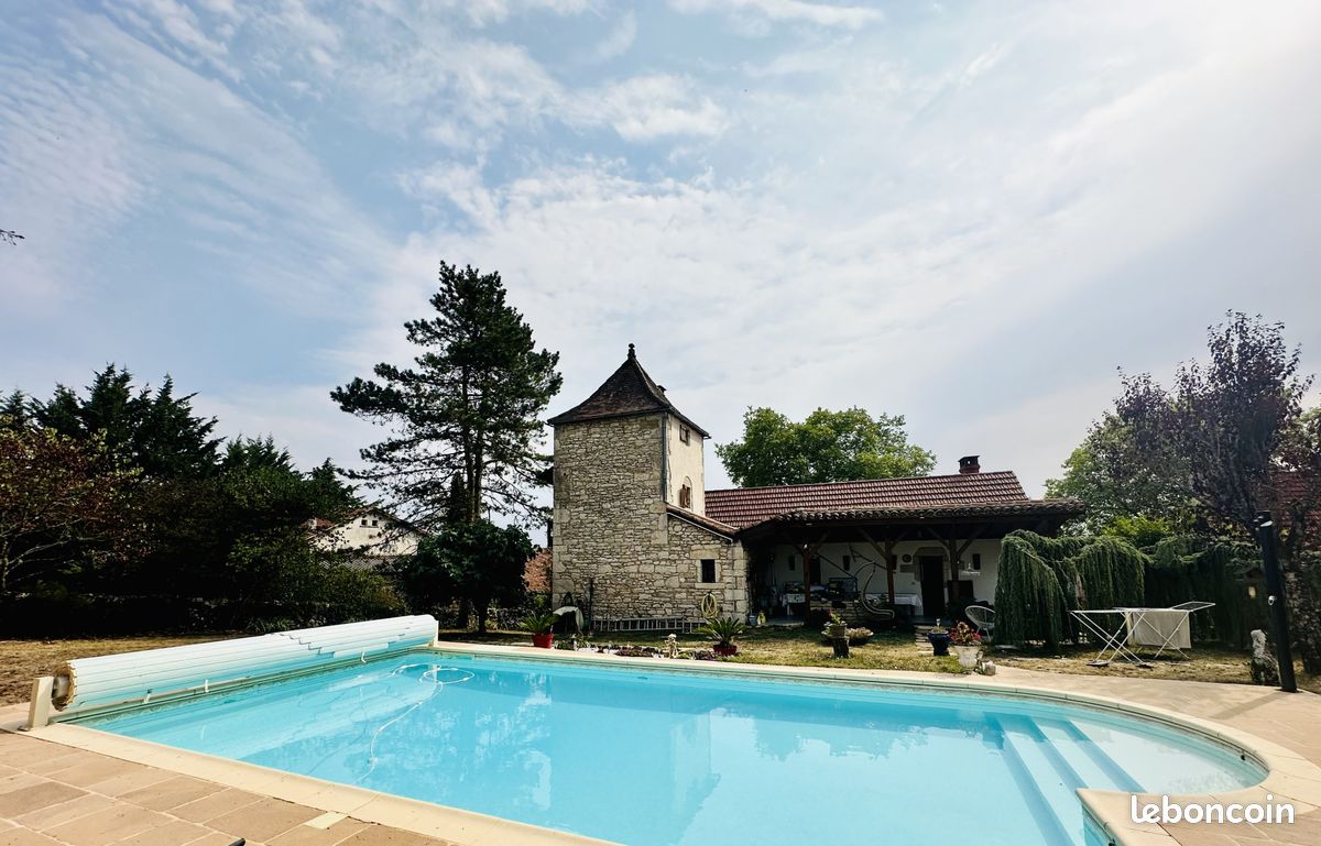 3 bedrooms House in Lot, France No. 336248