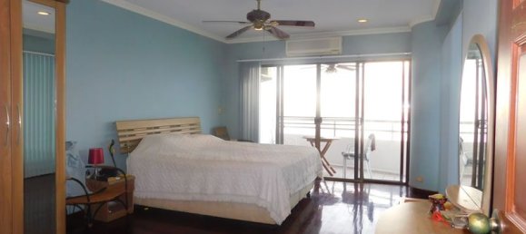 2 bedrooms Condo in Pattaya, Thailand No. 1070 11