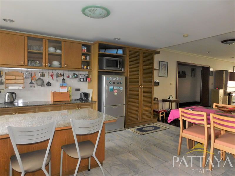 2 bedrooms Condo in Pattaya, Thailand No. 1070
