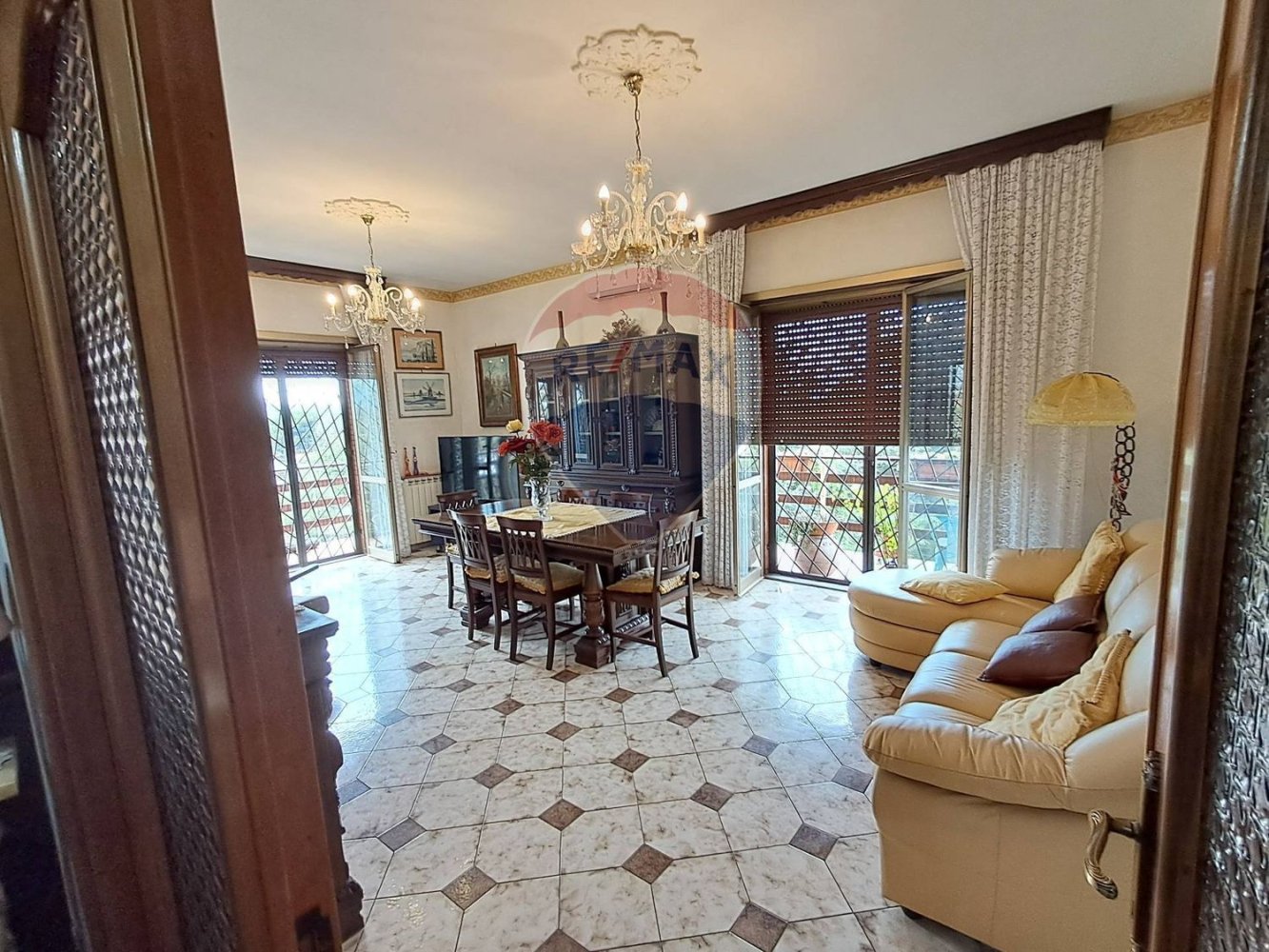 Apartamento de 5 dormitorios en Zagarolo, Italy No. 359233