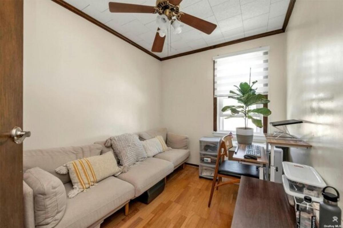 Дом с 4 спальнями в College Point, США № 200580