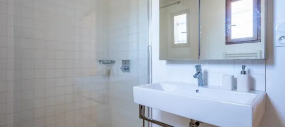 4 Schlafzimmer Haus in Uzes, France, Nr. 350055 7