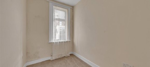 3 bedrooms House in Colindale, United Kingdom No. 7847 13