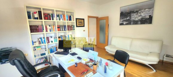 5 rooms Apartment in Tortoreto, Italy No. 96990 6