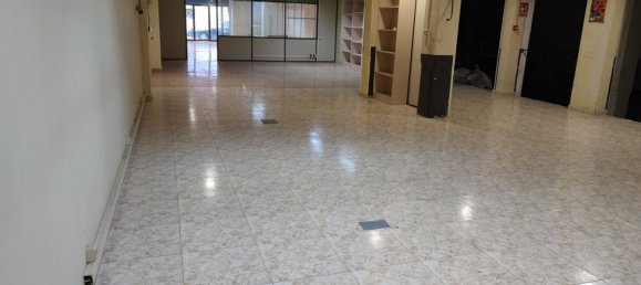 225m² Commercial property in Horta-Guinardo, Spain No. 150836 15