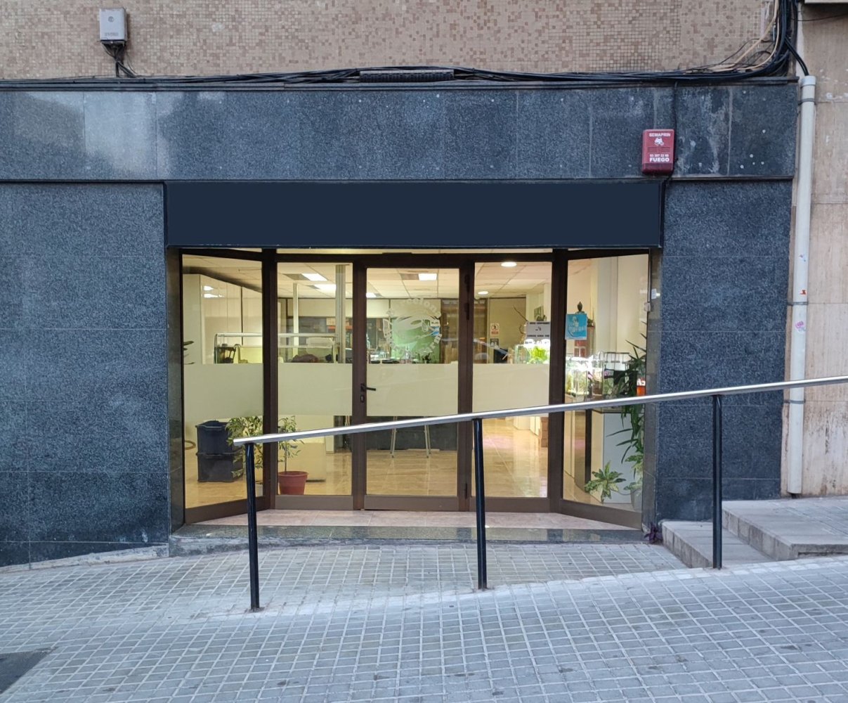 Gewerbliche Immobilie in Horta-Guinardo, Spain 225m², Nr. 150836