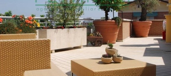 4 rooms Penthouse in Porto Recanati, Italy No. 72475 7