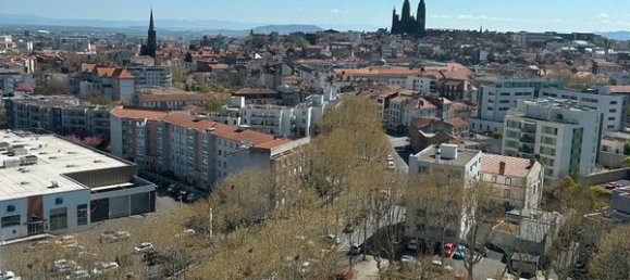 2 chambres Appartement à Clermont-Ferrand, France No. 340348 3