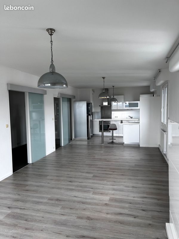 2 chambres Appartement à Clermont-Ferrand, France No. 340348