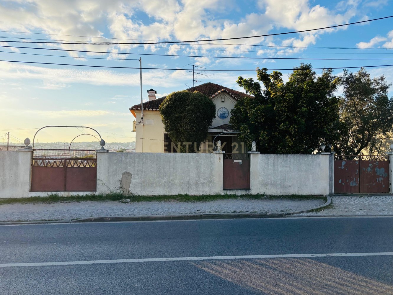 Villa de 4 dormitorios en Almada, Portugal No. 98194
