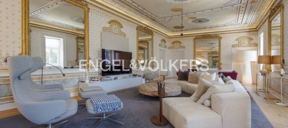 5 غرف نوم منزل ذو طابقين في Lisbon, Portugal رقم 105225 2