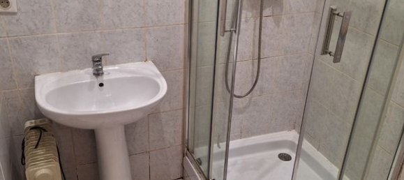 2 rooms Apartment in Saint-Etienne, France No. 288880 3