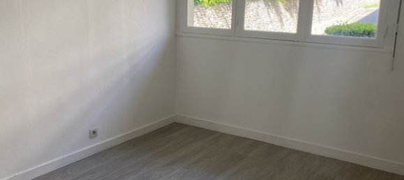 2 bedrooms Apartment in Saint-Fargeau-Ponthierry, France No. 140722 5