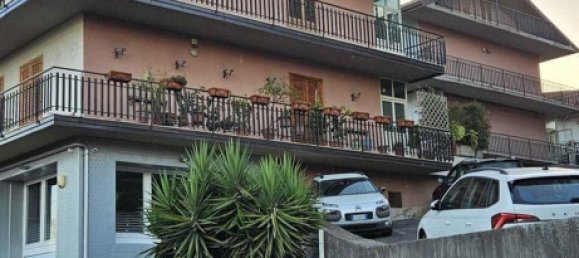 3 rooms Apartment in Aci Sant'Antonio, Italy No. 279490 4