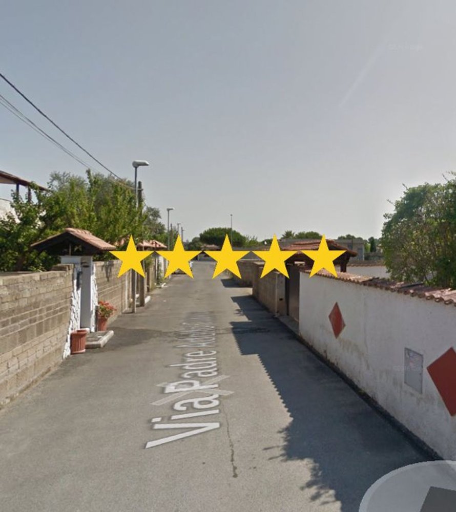 5 rooms Apartment in Rome, Italy No. 25872