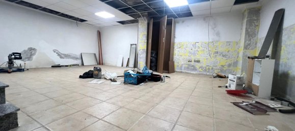 80m² Commercial property in Torrevieja, Spain No. 163419 6