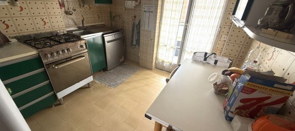 3 rooms Apartment in Rome, Italy No. 44920 13