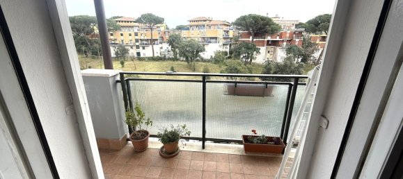 3 rooms Apartment in Rome, Italy No. 44920 3